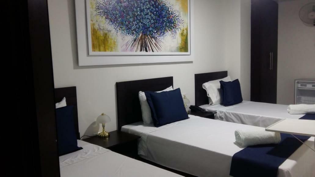 Hotel Giron Plaza Kültér fotó